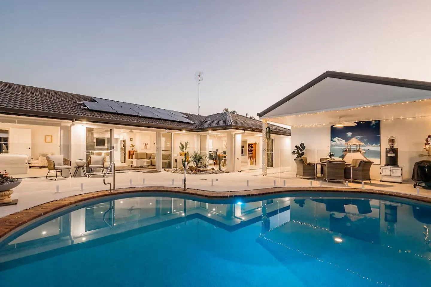 Luxury Mooloolaba Retreat With Spa & Pool location